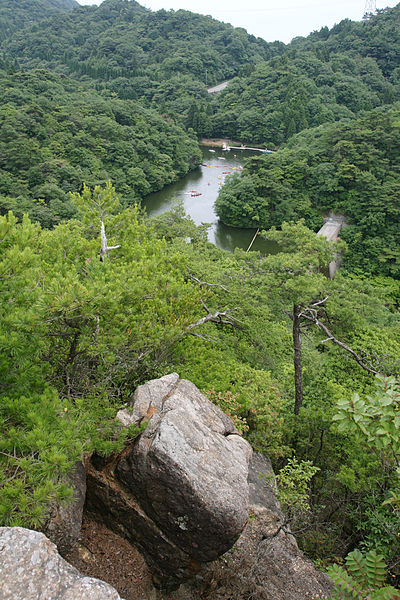 File:Lake Hodaka Kobe07n4272.jpg