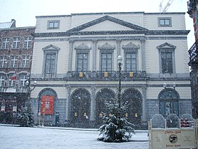 Das königliche Theater von Mons, in dem das Militärgericht saß.