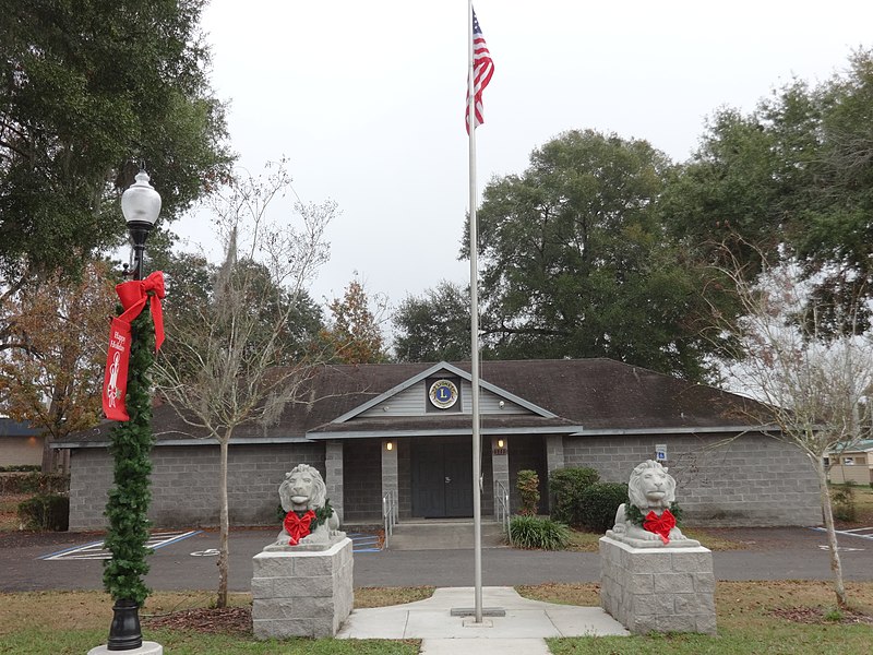 File:Lions Club, Alachua.JPG