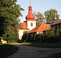 Čeština: Kostel Nanebevzetí Panny Marie ve Lstiboři. Okres Kolín, Česká republika. English: Church of the Assumption of Our Lady in Lstiboř village, Kolín District, Czech Republic.