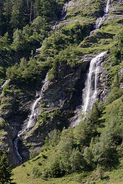 File:Mallnitz Seebachtal Wasserfall C 01.jpg