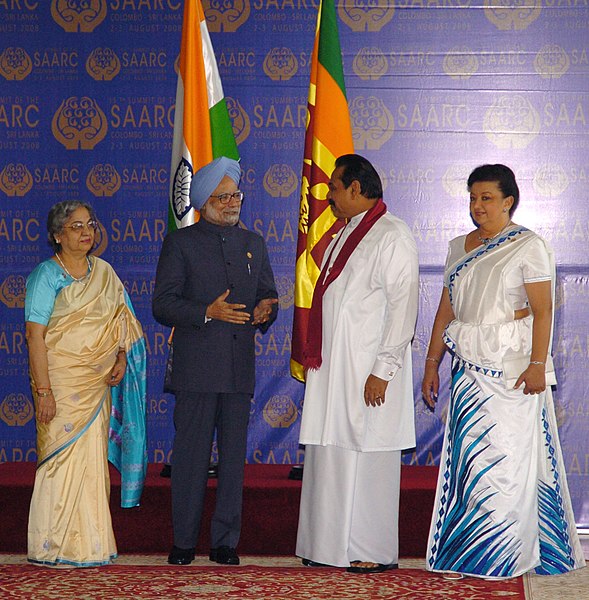 File:Manmohan Singh and his wife Smt. Gursharan Kaur being greeted by the Sri Lankan President.jpg