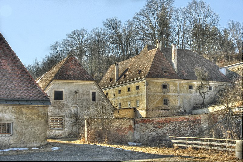 File:Mansion of Stift Zwettl.jpg