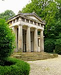 Mausoleum Tenge