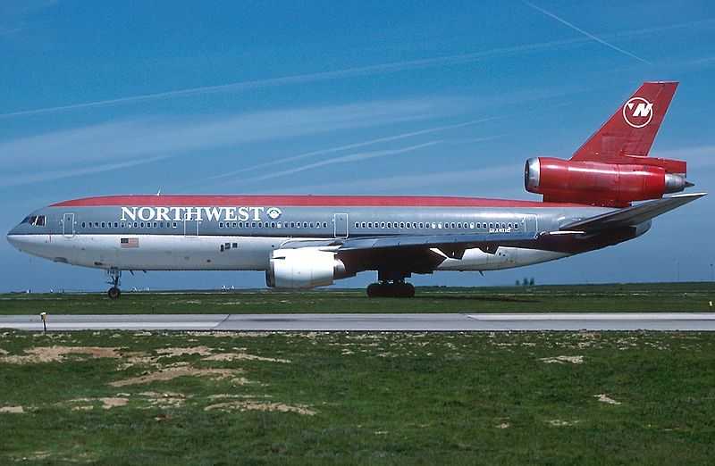 File:McDonnell Douglas DC-10-40, Northwest Airlines AN1034173.jpg