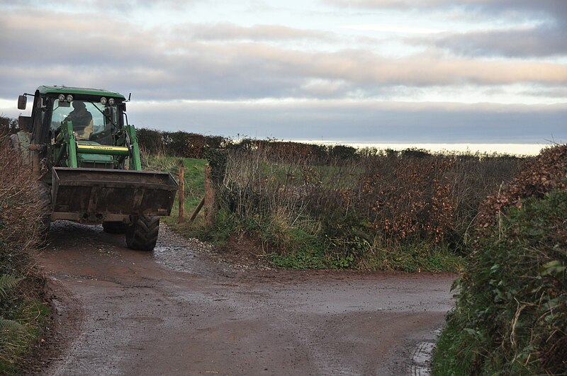 File:Mid Devon , Country Lane ^ Tractor - geograph.org.uk - 3297716.jpg