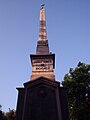 Monumento tra via L. Einaudi e via delle Terme di Diocleziano