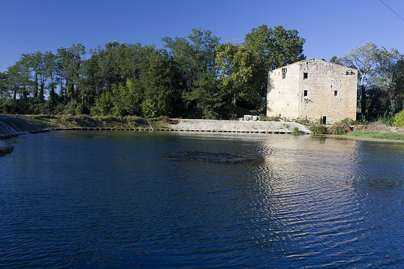 File:Moulin de Carrière (Rive droite).jpg