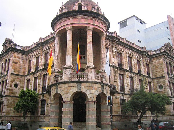 Cuenca City Hall on Bolívar Street