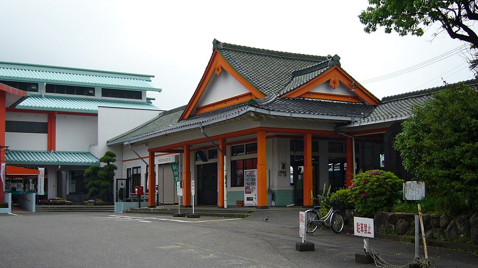 Западная япония. Заводы Японии Вакаяма. Kii-Katsuura Station. NACHI Gururi.