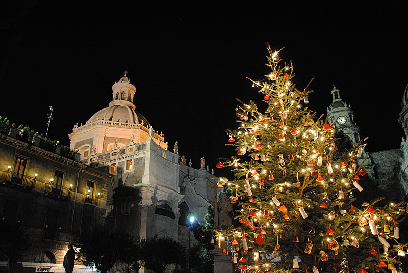 File:Natal 2009 em Catania - 1 (4200097689).jpg