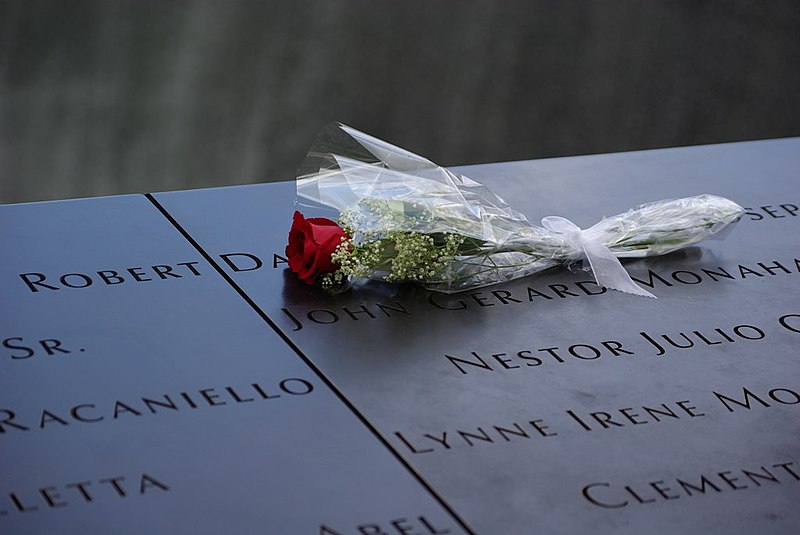 File:New York City - 911 Memorial (N-32 & N-33 North Pool) - Flickr id 7731791156.jpg