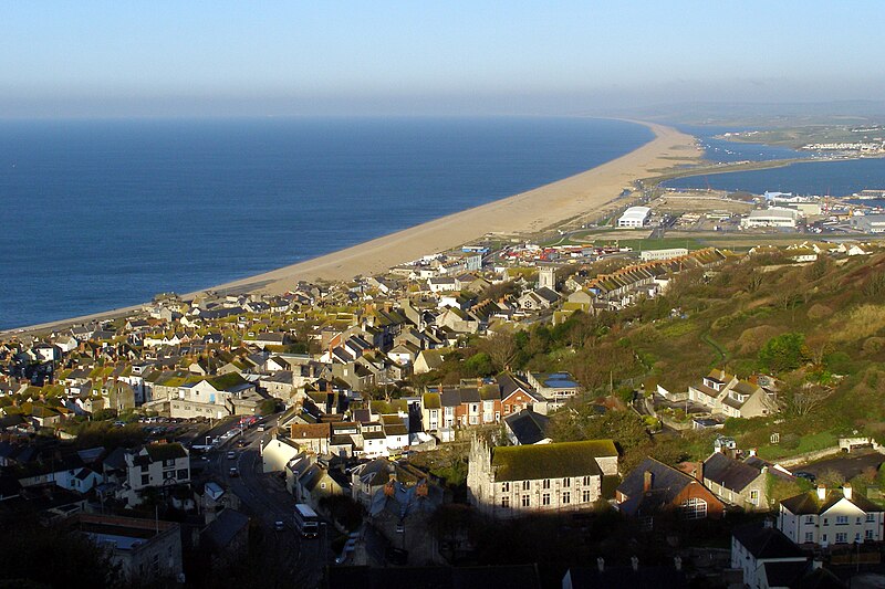 File:Newgrounds viewpoint chesil beach and fortuneswell dorset.jpg