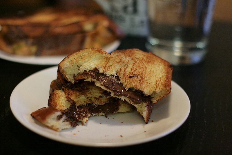 File:Nutella sandwich.jpg