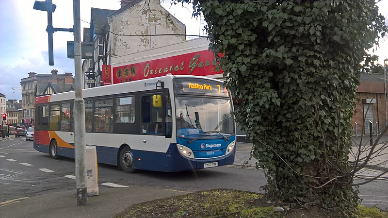 File:On a route usually ran by Tridents, Stagecoach 37074 YY63 YRW arrives at Northgate to continue to Moulton Park on the 7 (25322996321).jpg