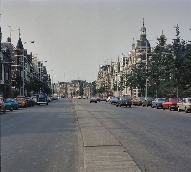 File:Overzicht van het straatbeeld - 's-Gravenhage - 20380248 - RCE.jpg