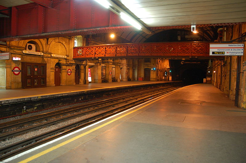 File:Paddington tube station District and Circle lines platform 1.jpg