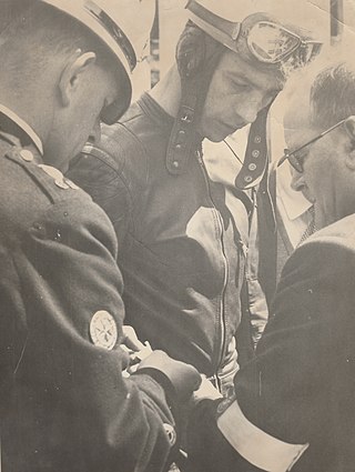 <span class="mw-page-title-main">Peter Middleton (motorcyclist)</span> British motorcyclist (1931–2019)