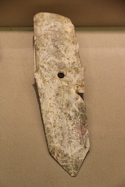 File:Phung Nguyen Culture Stone Spear.jpg