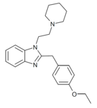 Piperidine-etodesnitazene structure.png