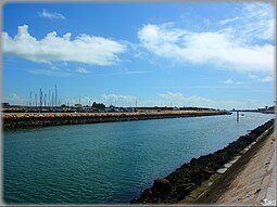 Porto da Lagos dan Sungai Bensafrim.jpg