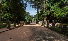 Camino hacia el templo