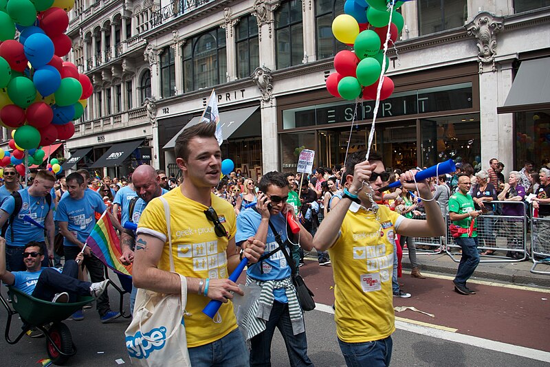 File:Pride in London 2013 - 311.jpg