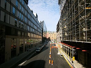 Fastigheten till vänster, vy från Kungsbron norrut mot Östra Järnvägsgatan och Norra Bantorget.