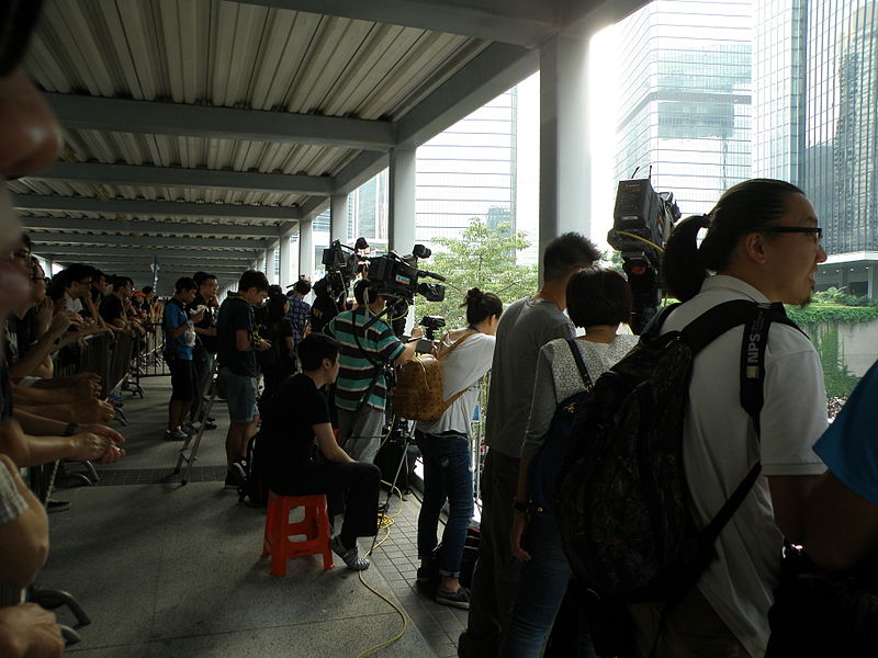 File:Protests against the HKSAR government's decision to refuse a free-to-air broadcast licence to Hong Kong Television (12).JPG