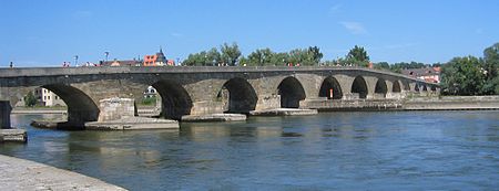 Regensburg Steinerne Bruecke ohne Dom