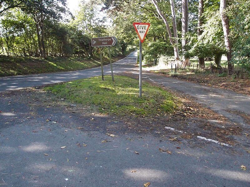 File:Road junction and grass triangle - geograph.org.uk - 5142702.jpg