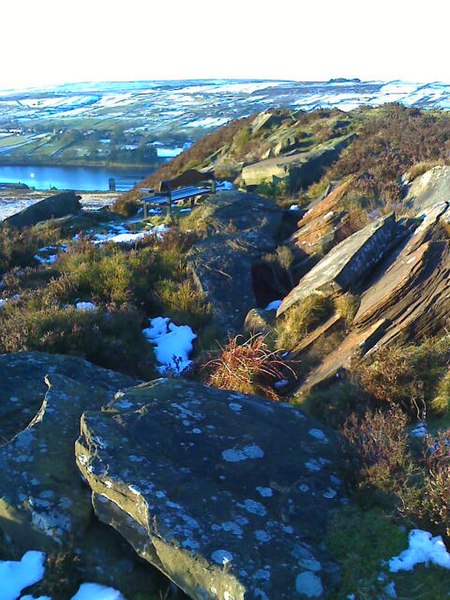 File:Rocks in Penistone Hill Quarry - geograph.org.uk - 1111006.jpg