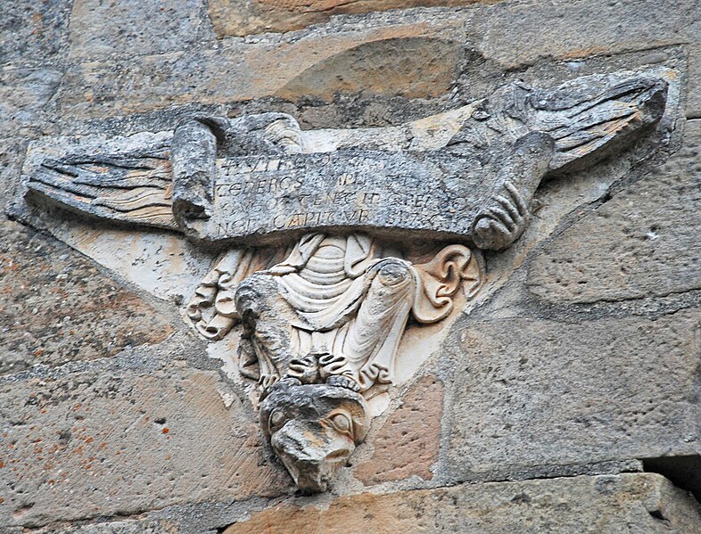 File:Romanesque inscription in the Monastery of Santa María la Real in Aguilar de Campoo 004.jpg