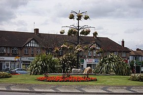 Roundabout at Cuckoo Corner - geograph.org.uk - 494247.jpg