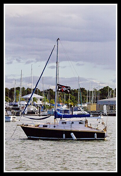 File:Sailing Boat Shorncliffe-1 (6927114184).jpg