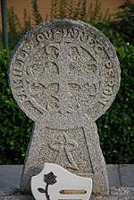 Scheibenförmige Grabstelen auf dem Friedhof von Saint-Martin-d’Arberoue