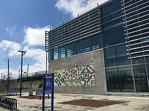 Saint-Michel-Montréal-Nord (exo) kereta api station.jpg