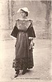 Sainte-Anne-d'Auray-FR-56-vers 1930-une jeune fille.jpg