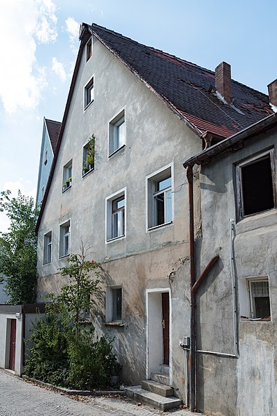 File:Schwabach, Pinzenberg 17, Ansicht Schulgasse-20160815-001.jpg