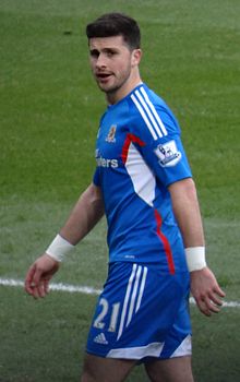 Long playing for Hull City in February 2014 Shane Long vs Cardiff City cropped 2.jpg
