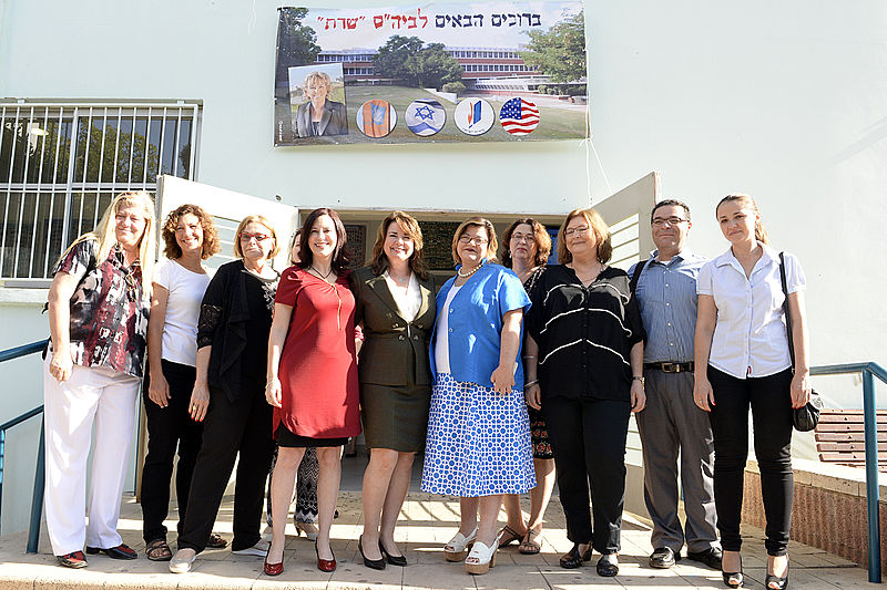 File:Shanna Peeples visit to Israel (20871445798).jpg