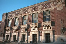 Shreveport Municipal Memorial Auditorium, in Caddo Parish Shreveport-municipal-auditorium-1995.jpg