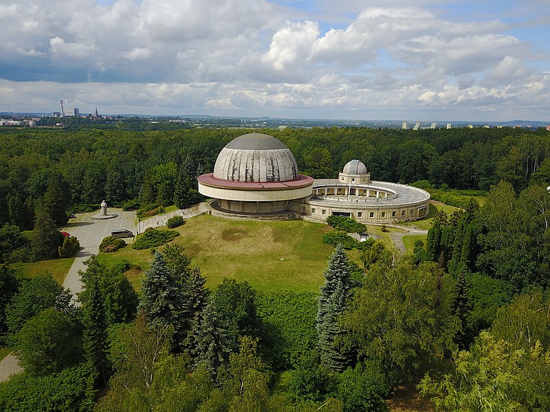 File:Silesian Planetarium 2018 P01 aerial view.jpg