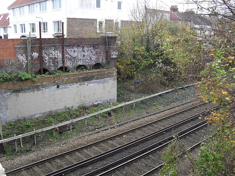 File:Site of Holland Road Halt, Hove (November 2010) (2).JPG