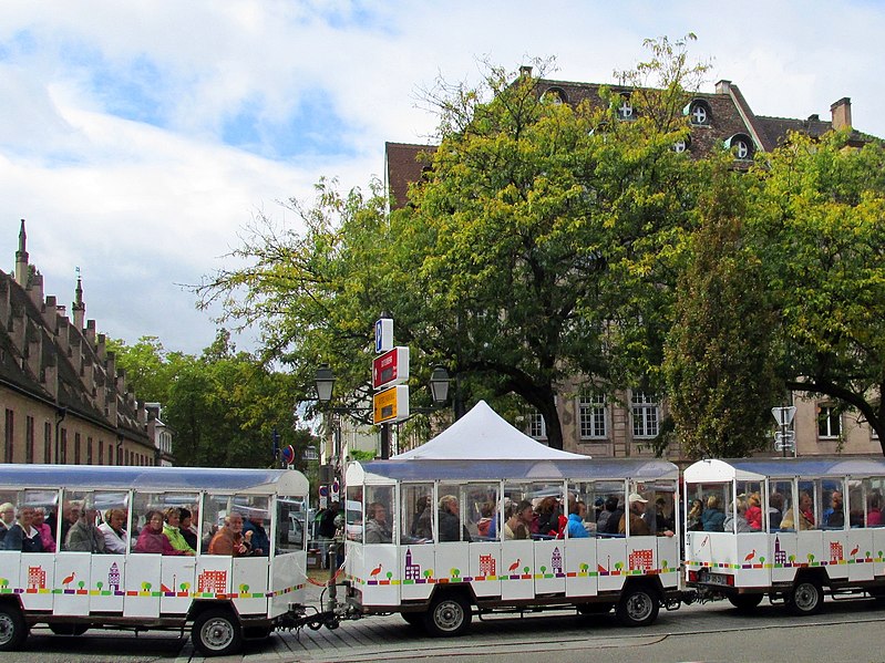 File:Stadtrundfahrt durch Straßburg - panoramio.jpg