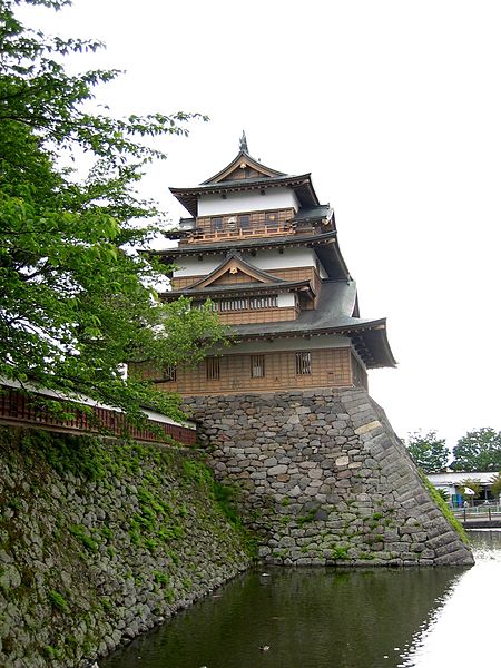 File:Takashima castle moat.jpg