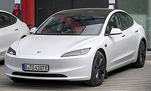 Tesla Model 3 (2023) - left front view