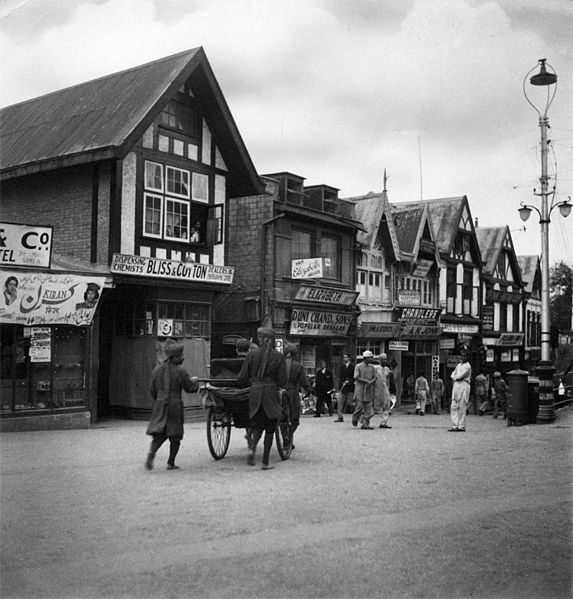 File:The shopping centre in Shimla in 1944.jpg
