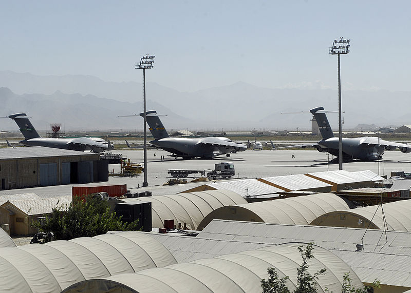 File:Three-C-17-Globemaster-IIIs-on-flightline-at-Bagram-Airfield.jpg