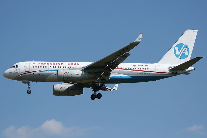 File:Tupolev Tu-204-300, Vladivostok Air JP7175450.jpg